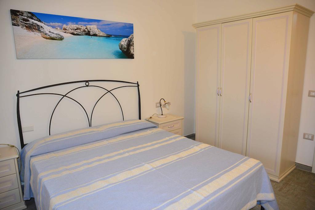 Oleandro Apartamento Lotzorai Quarto foto